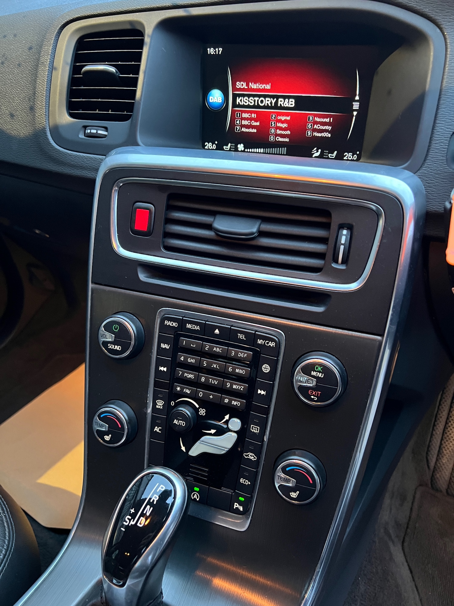 Used Volvo V60 2014 for sale - 77326529: Photo 11