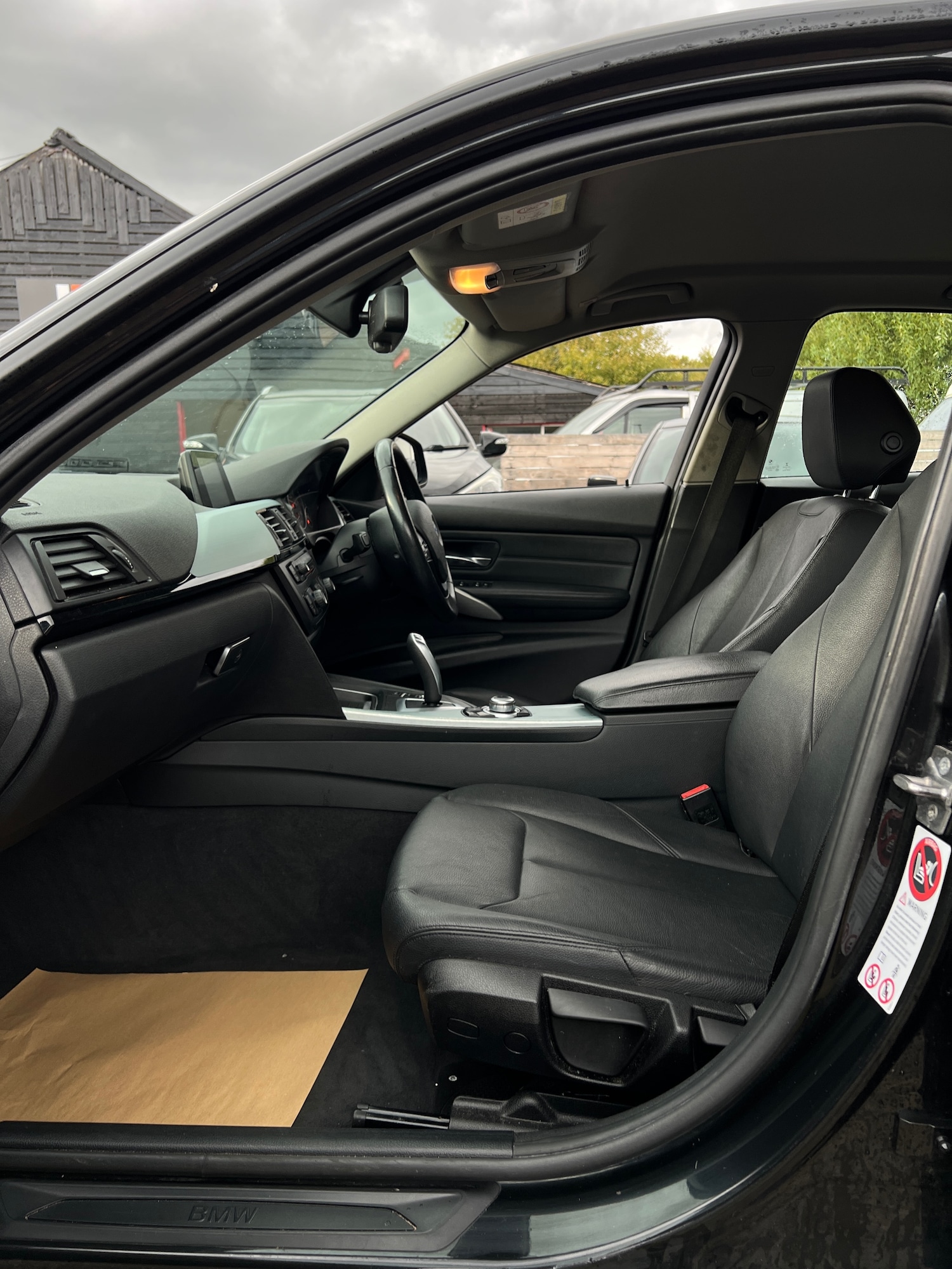 Used BMW 3 Series 2014 for sale - 76156594: Photo 15