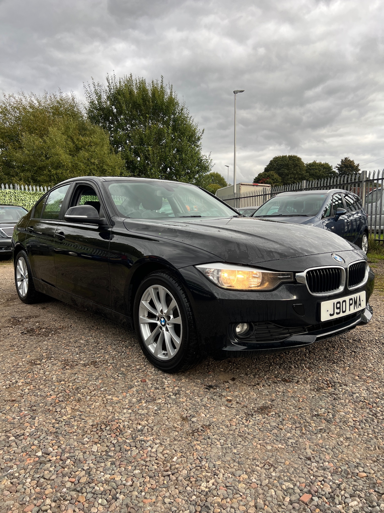 Used BMW 3 Series 2014 for sale - 76156594: Photo 2