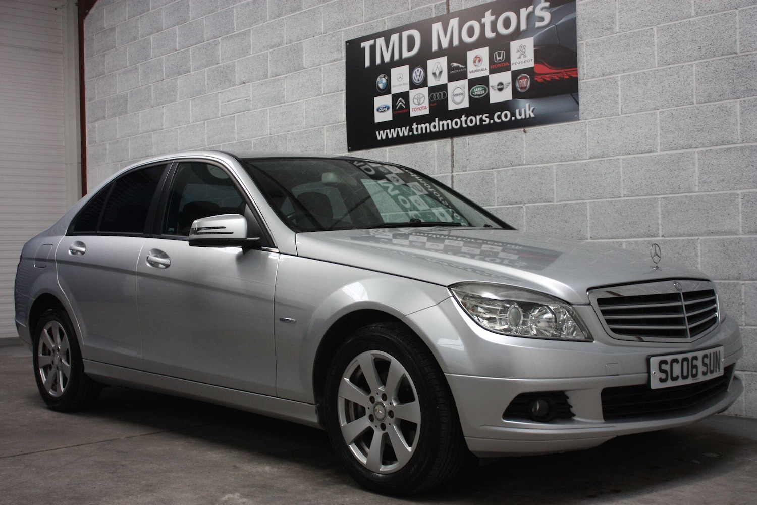 Used Mercedes-Benz C Class 2010 for sale - 76512776: Photo 1