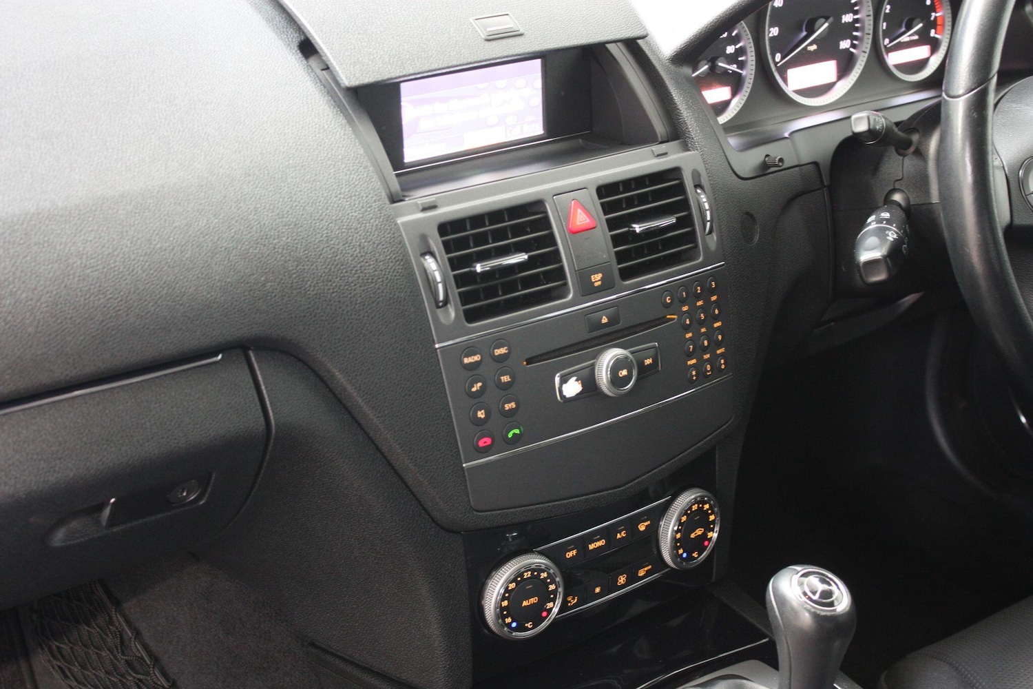 Used Mercedes-Benz C Class 2010 for sale - 76512776: Photo 10