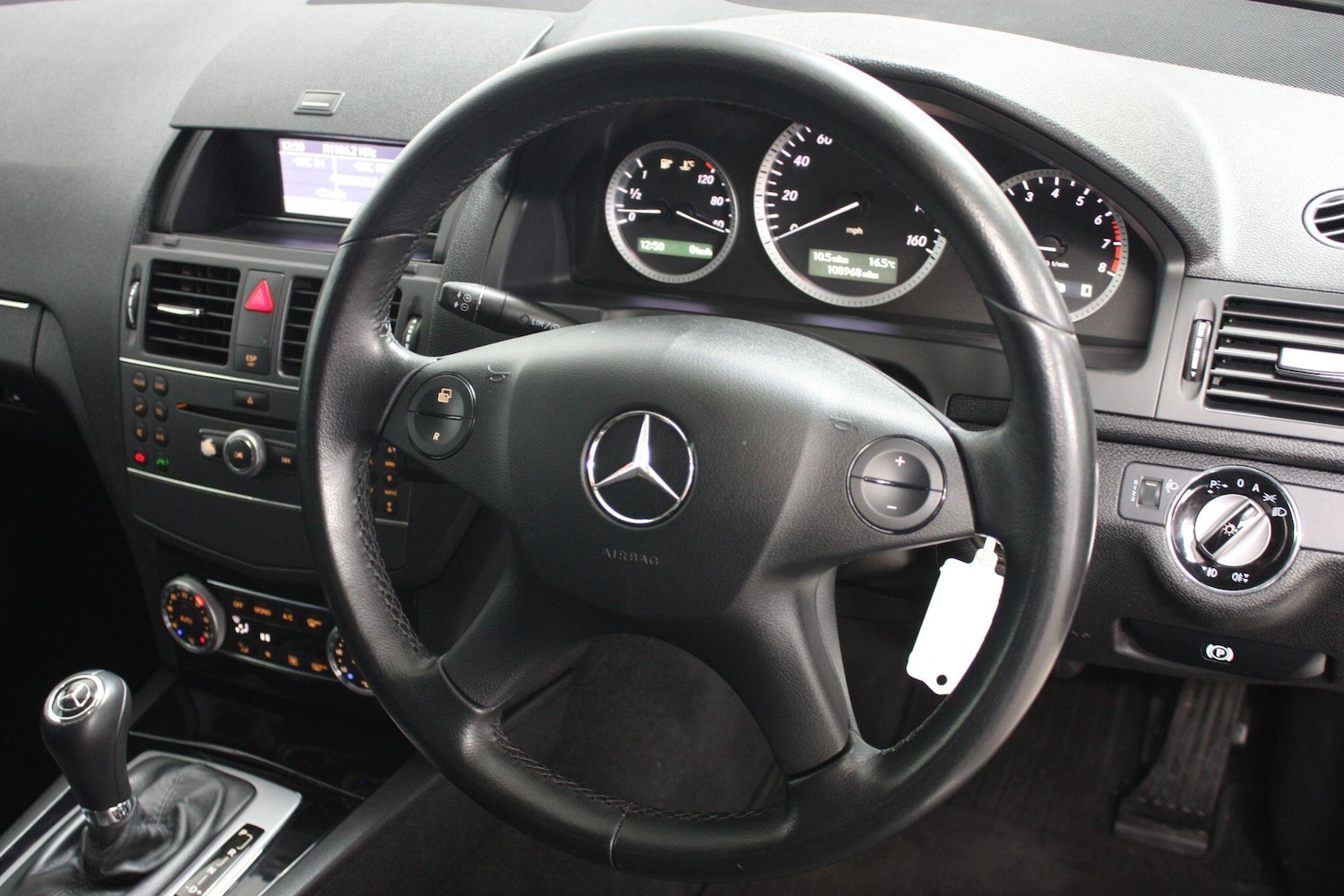 Used Mercedes-Benz C Class 2010 for sale - 76512776: Photo 18