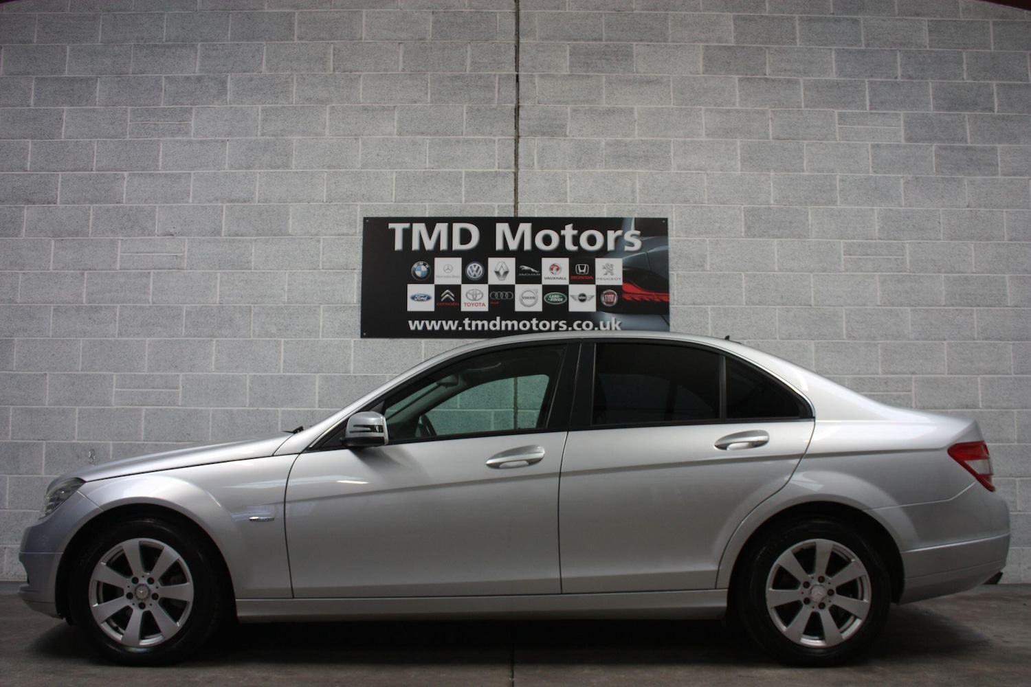 Used Mercedes-Benz C Class 2010 for sale - 76512776: Photo 4