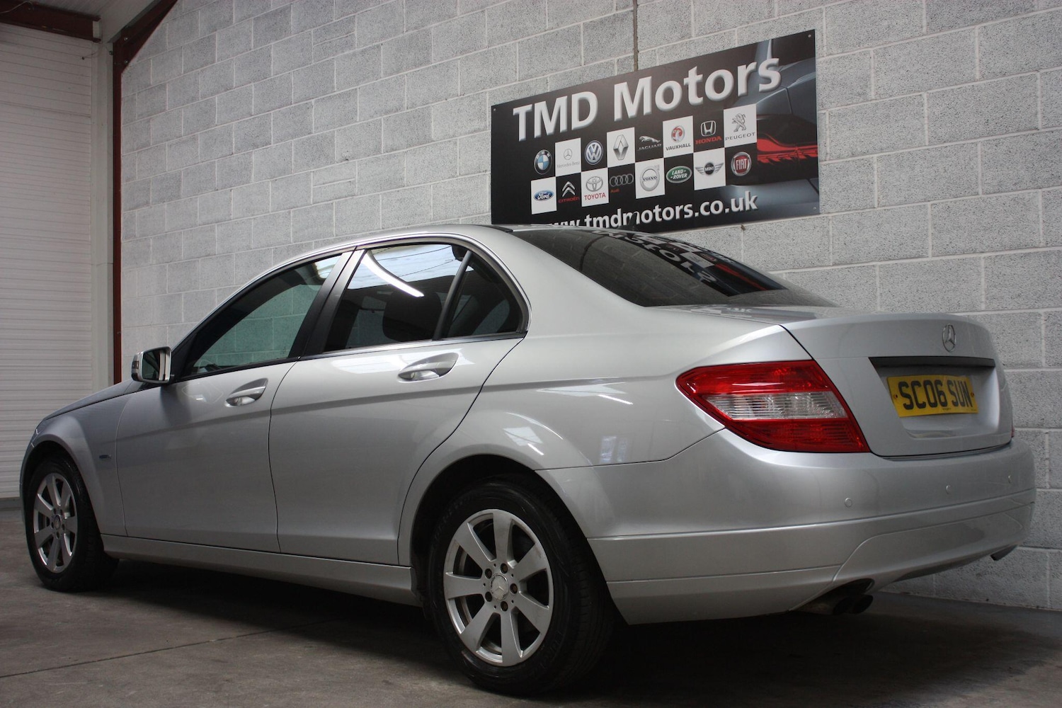 Used Mercedes-Benz C Class 2010 for sale - 76512776: Photo 8