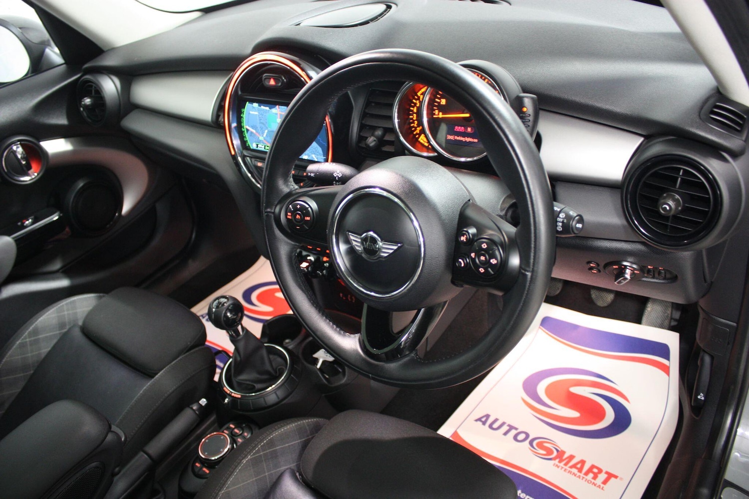 Used MINI Hatch 2015 for sale - 76953185: Photo 18