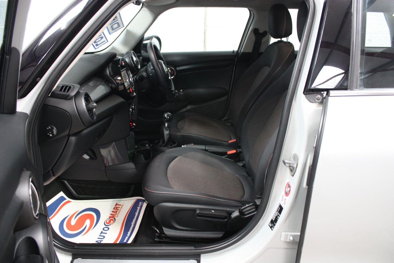 Used MINI Hatch 2016 for sale - 77993133: Photo 13