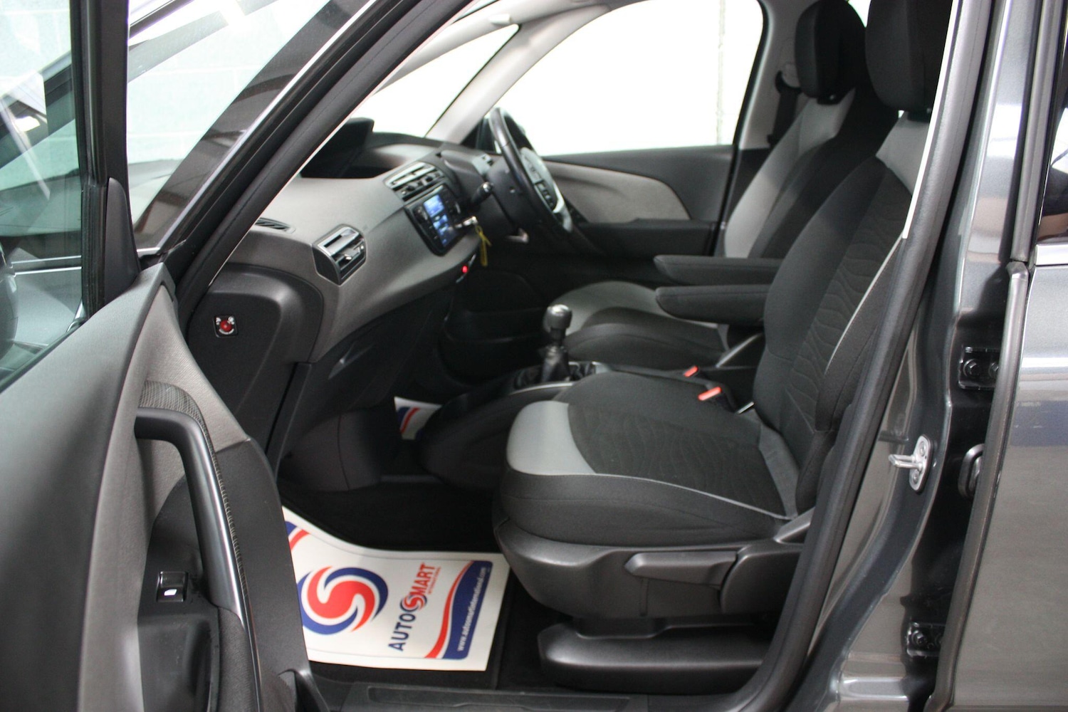 Used Citroen C4 Picasso 2015 for sale - 77057444: Photo 12