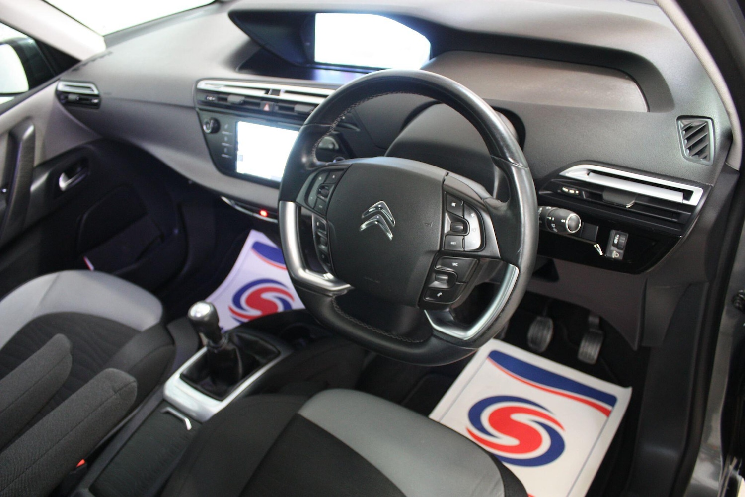 Used Citroen C4 Picasso 2015 for sale - 77057444: Photo 14