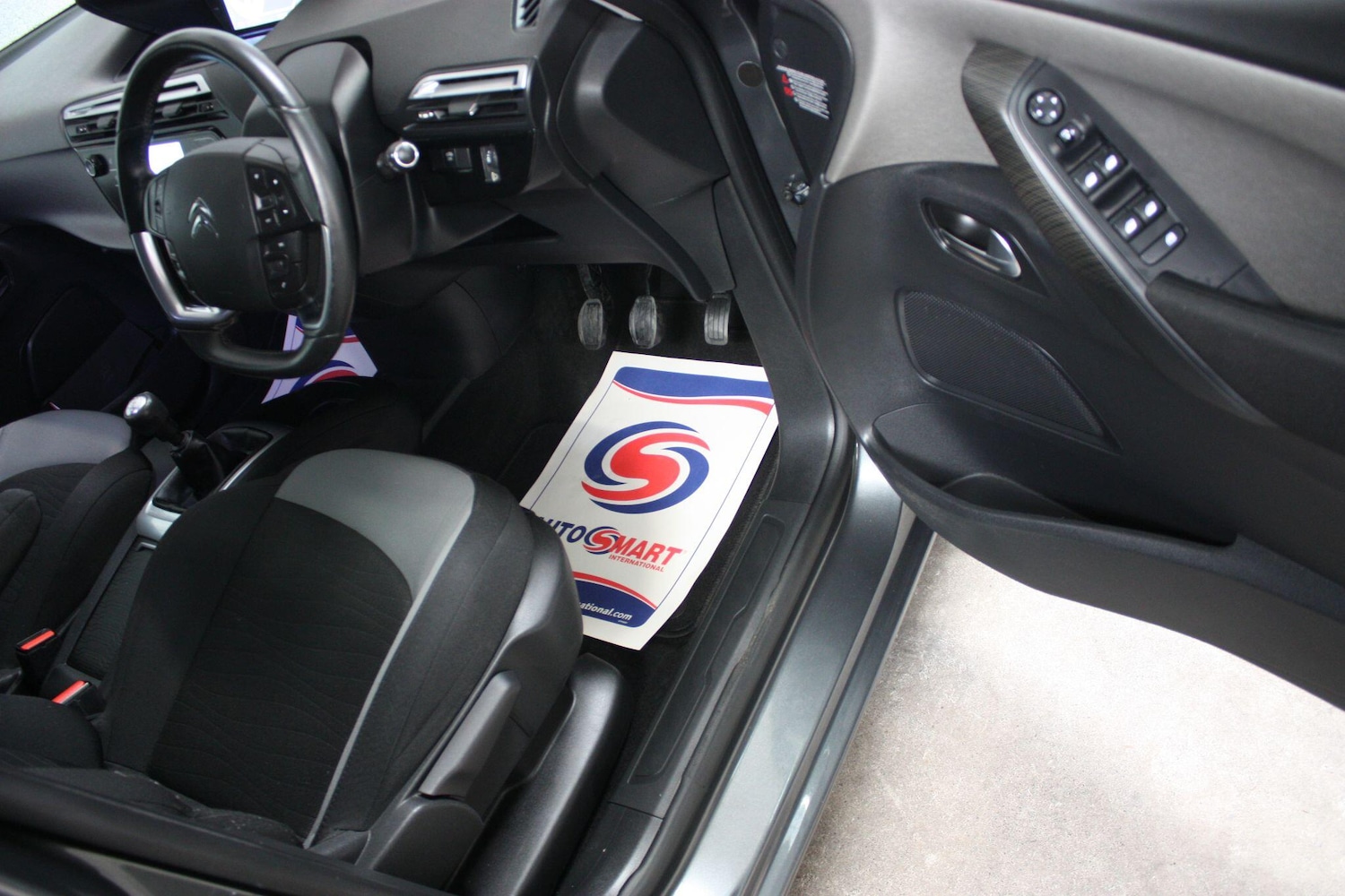 Used Citroen C4 Picasso 2015 for sale - 77057444: Photo 19