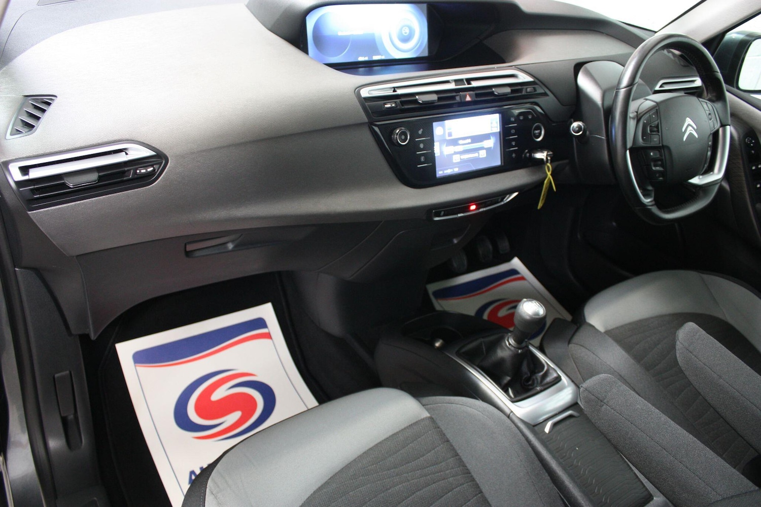 Used Citroen C4 Picasso 2015 for sale - 77057444: Photo 8