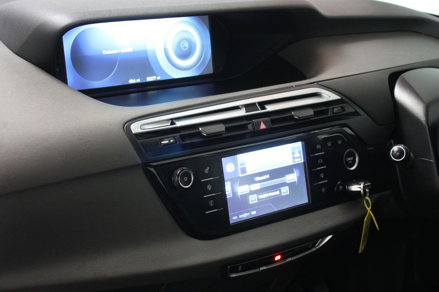 Used Citroen C4 Picasso 2015 for sale - 77057444: Photo 9