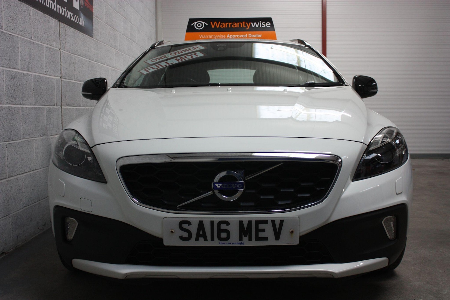 Used Volvo V40 Cross Country for sale - 78214946: Photo 2