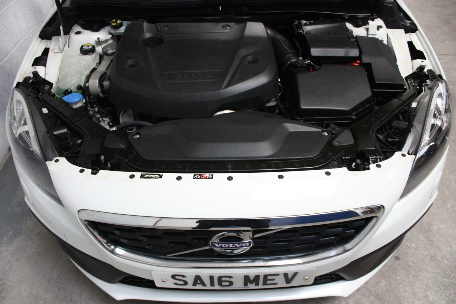 Used Volvo V40 Cross Country for sale - 78214946: Photo 24