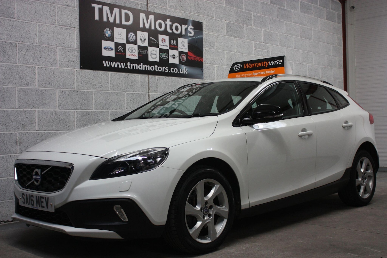 Used Volvo V40 Cross Country for sale - 78214946: Photo 3