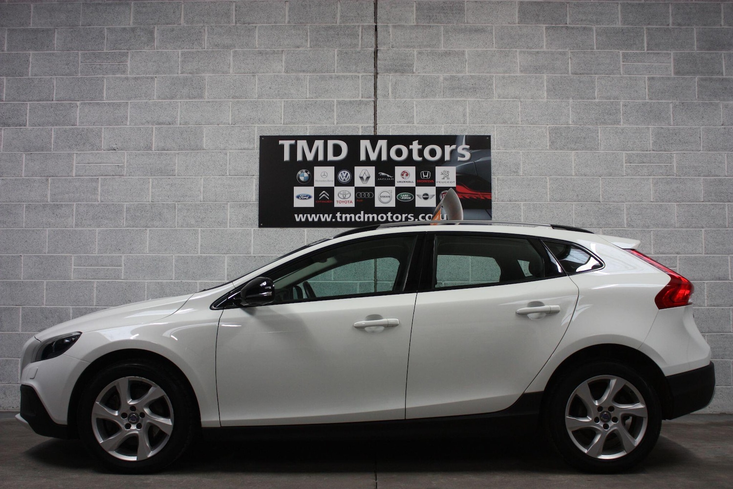 Used Volvo V40 Cross Country for sale - 78214946: Photo 4