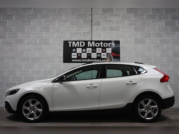 Used Volvo V40 Cross Country 2016 for sale - 78214946: Photo
