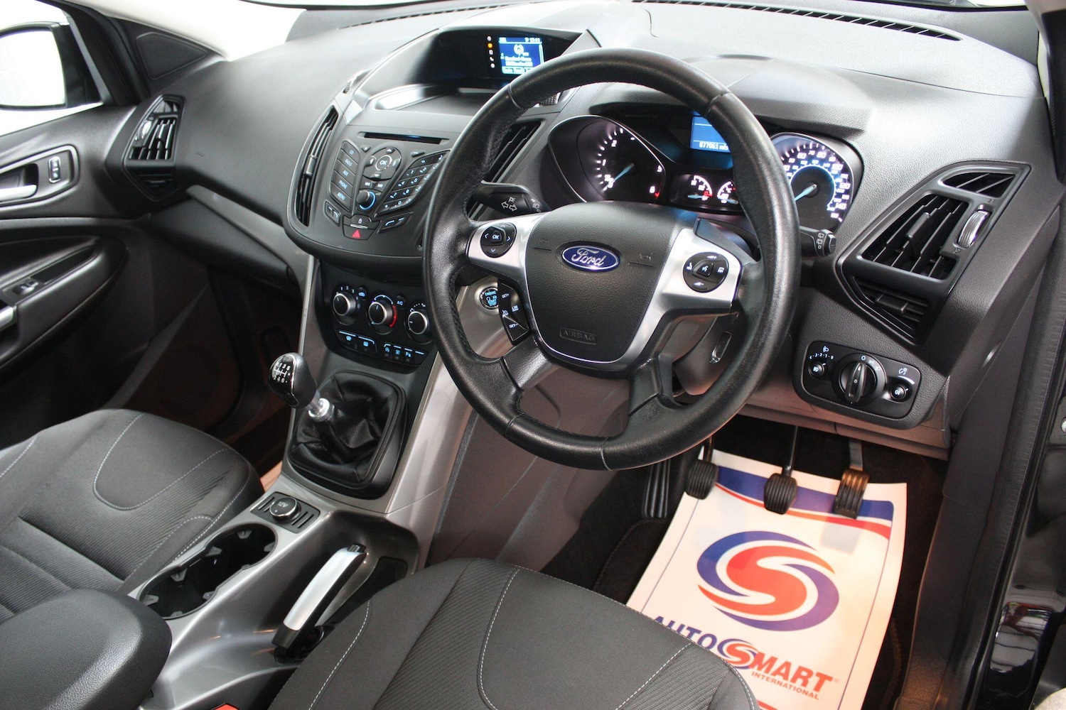 Used Ford Kuga 2015 for sale - 76377530: Photo 15