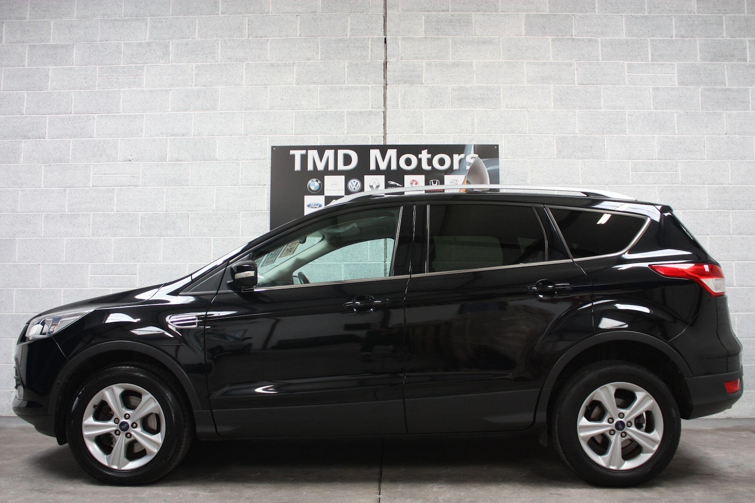 Used Ford Kuga 2015 for sale - 76377530: Photo 4
