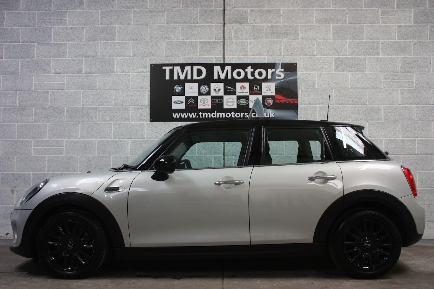 Used MINI Hatch 2015 for sale - 77030043: Photo 4