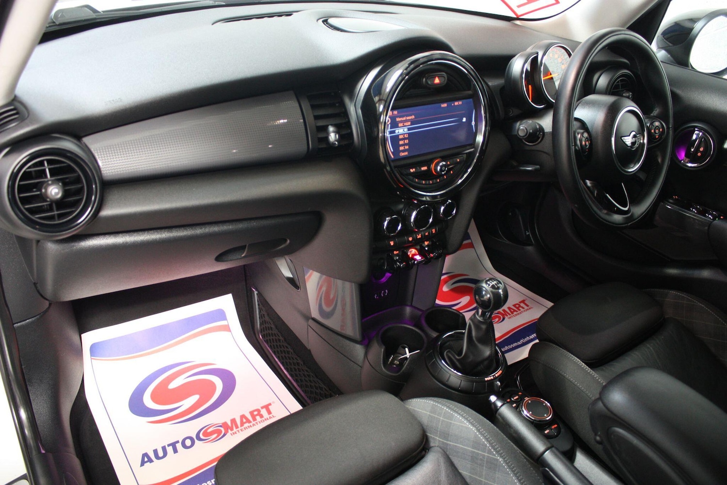 Used MINI Hatch 2015 for sale - 77030043: Photo 9