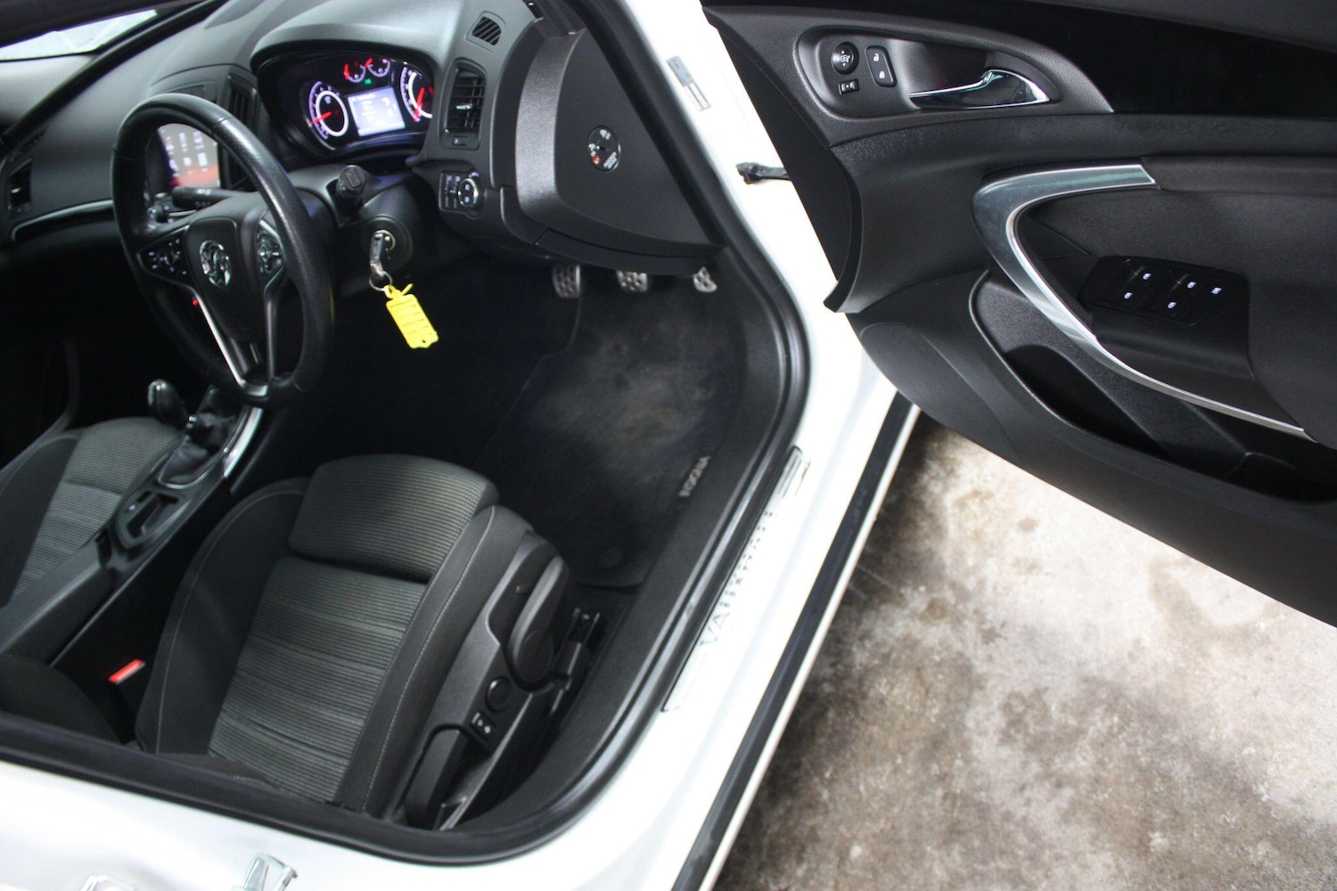 Used Vauxhall Insignia 2016 for sale - 77203944: Photo 20