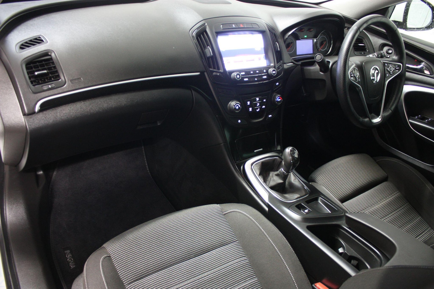 Used Vauxhall Insignia 2016 for sale - 77203944: Photo 9
