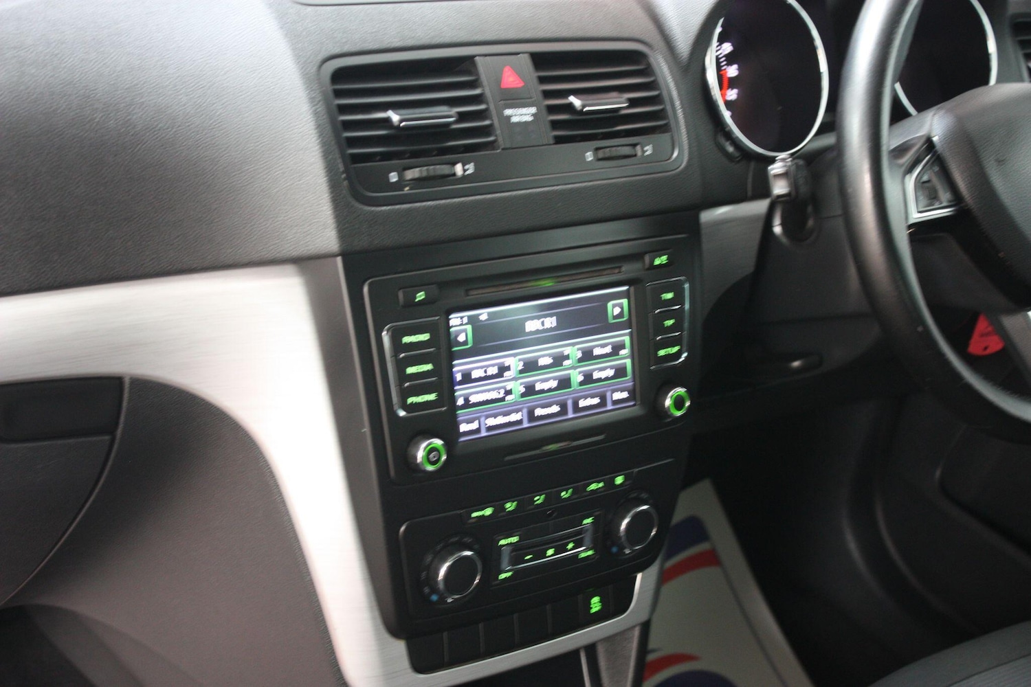 Used Skoda Yeti 2014 for sale - 76912880: Photo 10