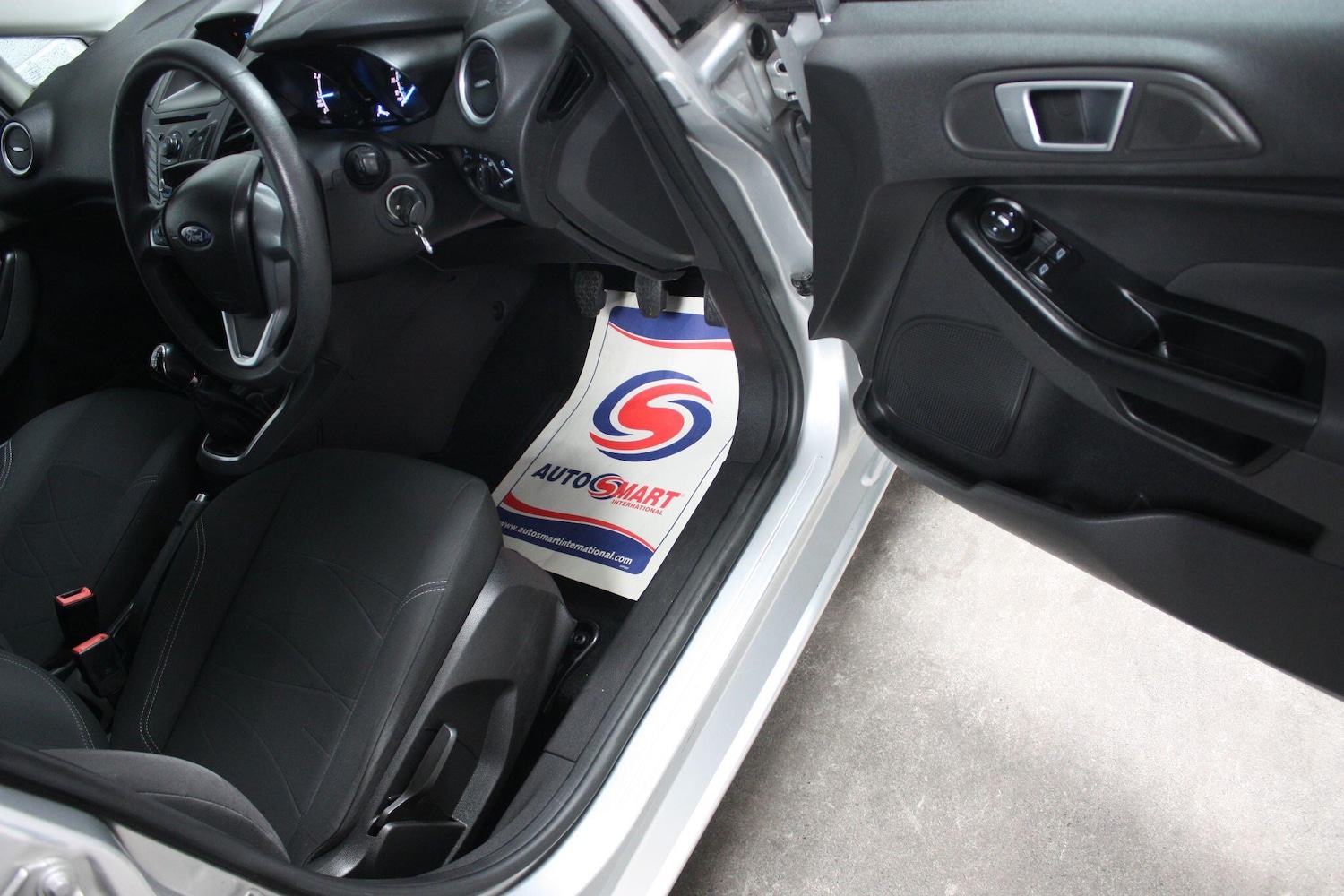 Used Ford Fiesta 2013 for sale - 77625363: Photo 17