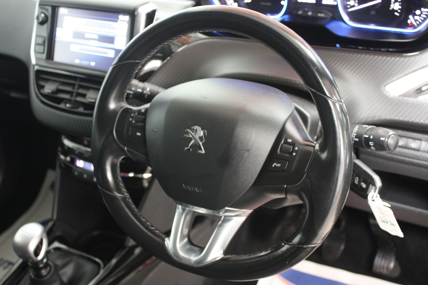 Used Peugeot 2008 2016 for sale - 76993342: Photo 17