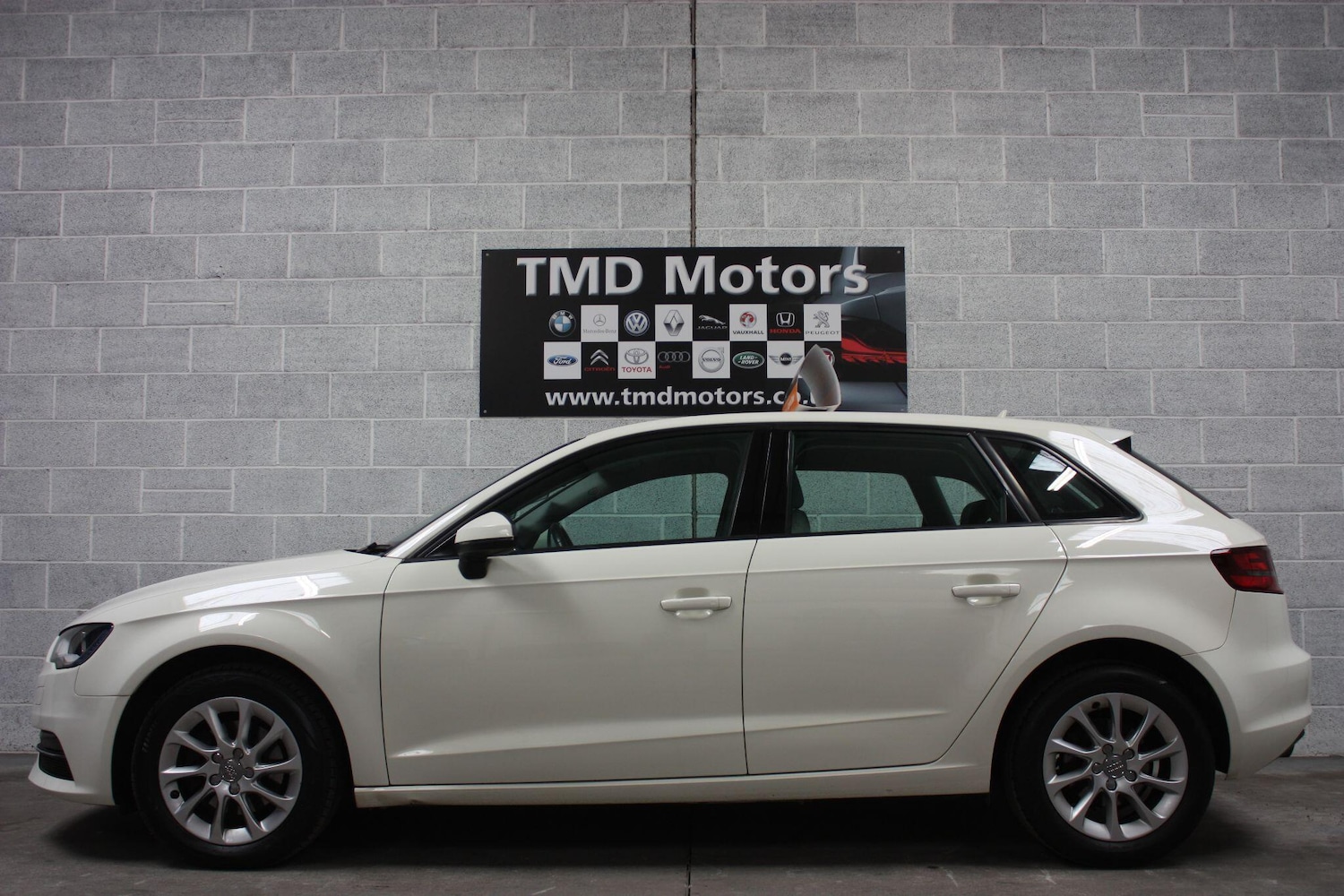 Used Audi A3 2015 for sale - 78086719: Photo 4