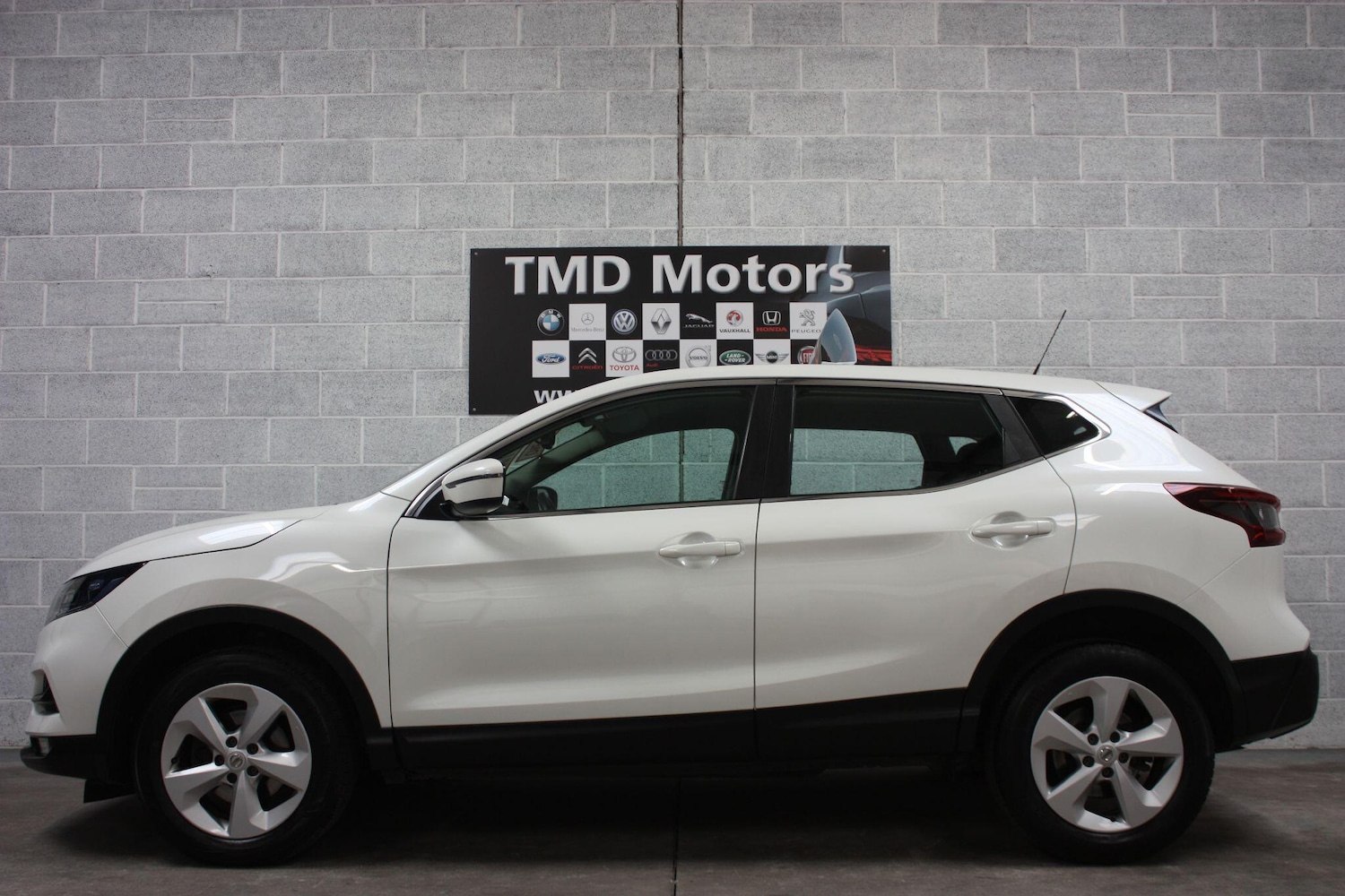 Used Nissan Qashqai 2018 for sale - 76752995: Photo 4