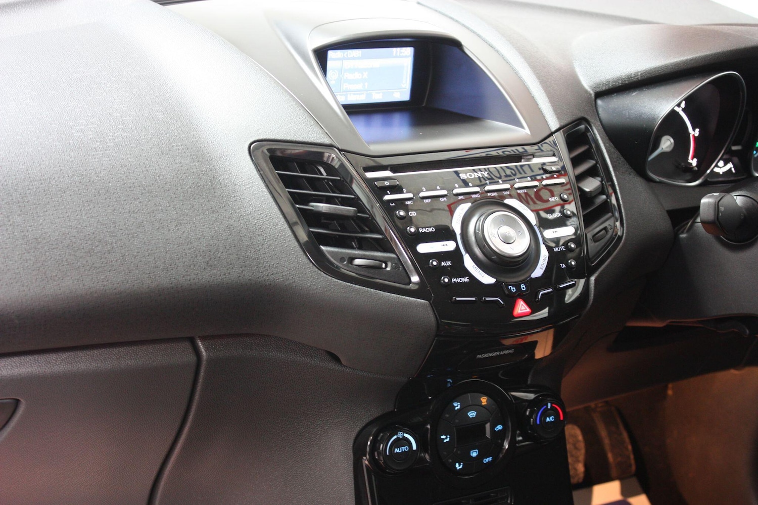 Used Ford Fiesta 2016 for sale - 76295350: Photo 10