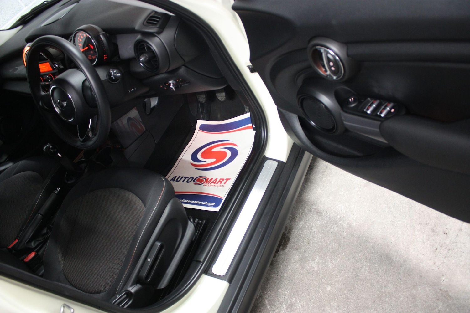 Used MINI Hatch 2015 for sale - 77993370: Photo 18