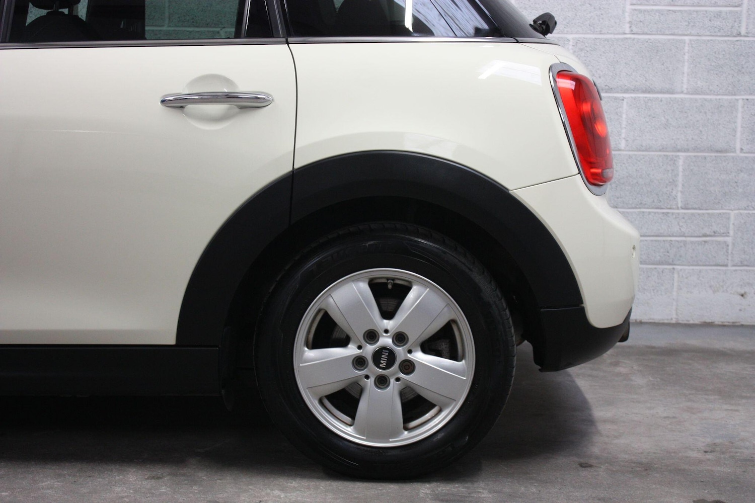 Used MINI Hatch 2015 for sale - 77993370: Photo 24