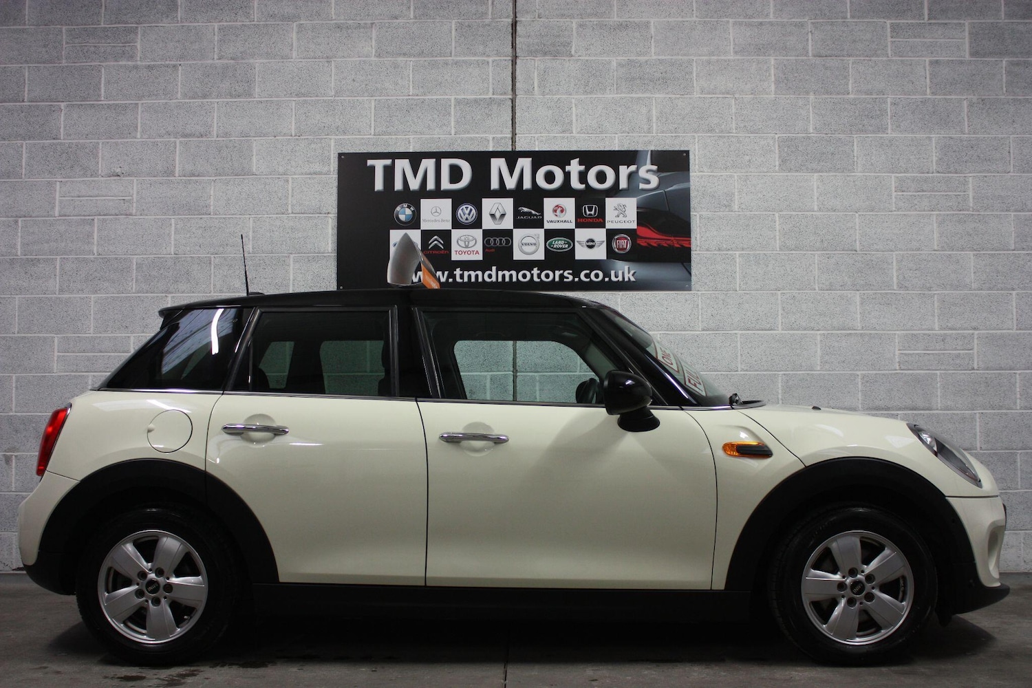 Used MINI Hatch 2015 for sale - 77993370: Photo 5