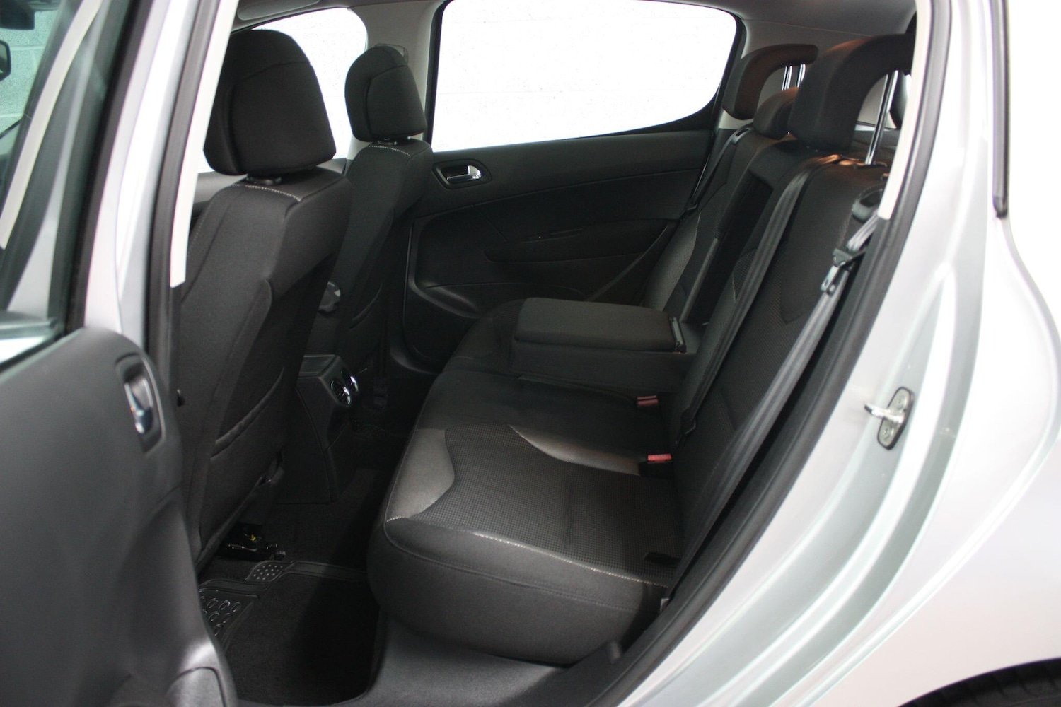 Used Peugeot 308 2008 for sale - 77670407: Photo 13