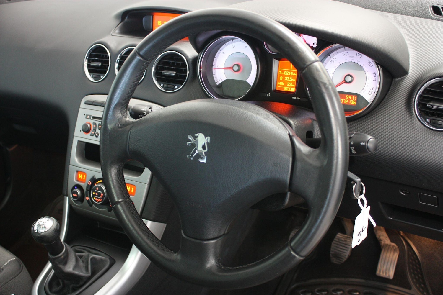 Used Peugeot 308 2008 for sale - 77670407: Photo 16