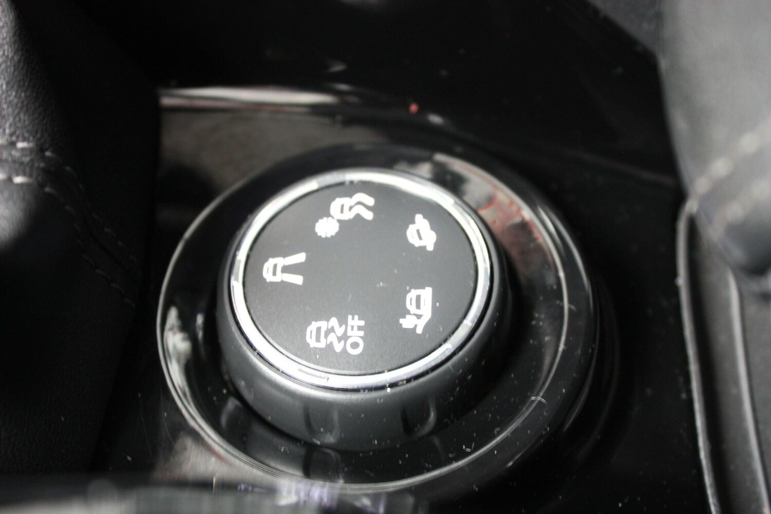 Used Peugeot 2008 2016 for sale - 76020707: Photo 13