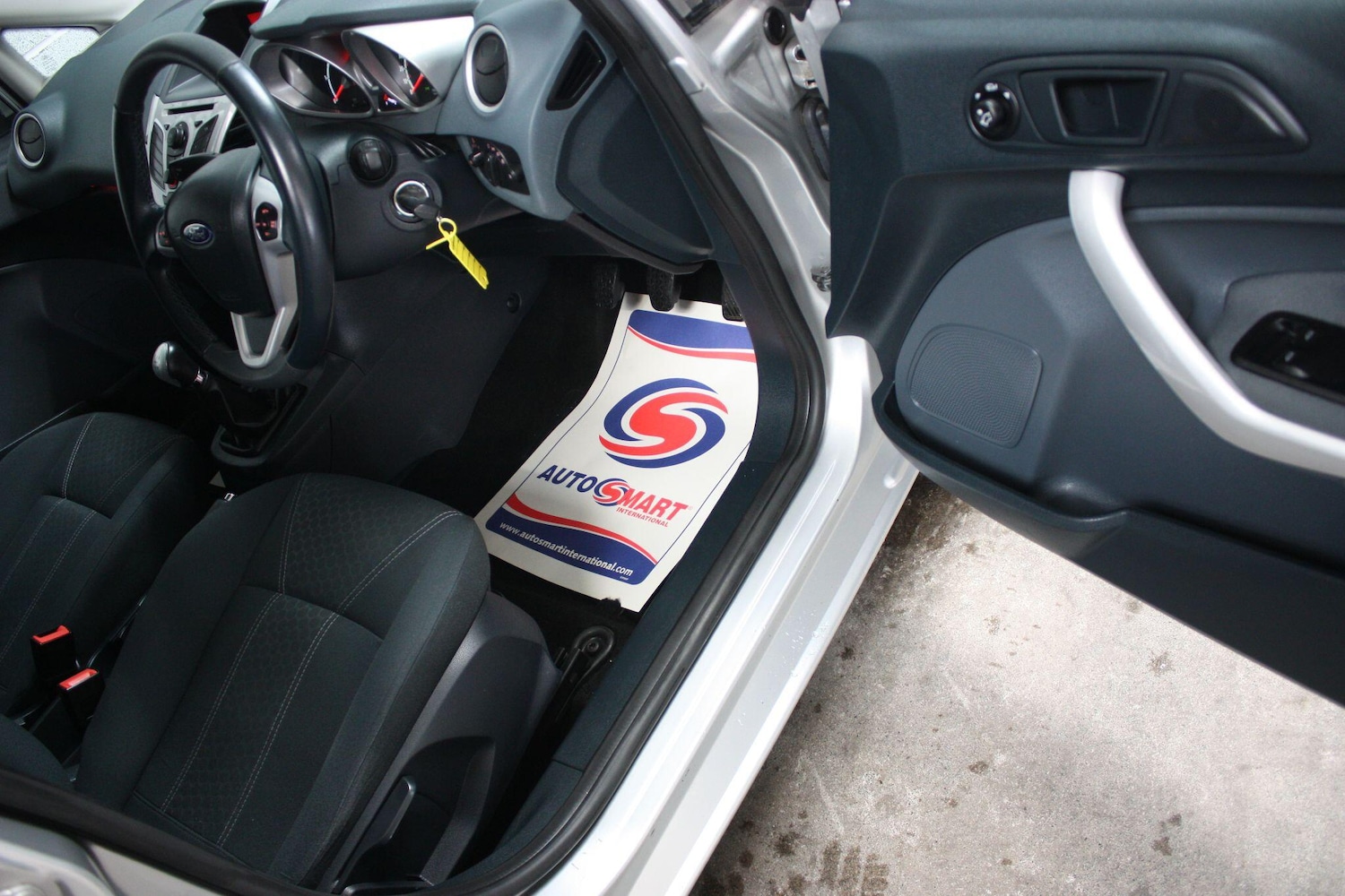 Used Ford Fiesta 2010 for sale - 76936361: Photo 18