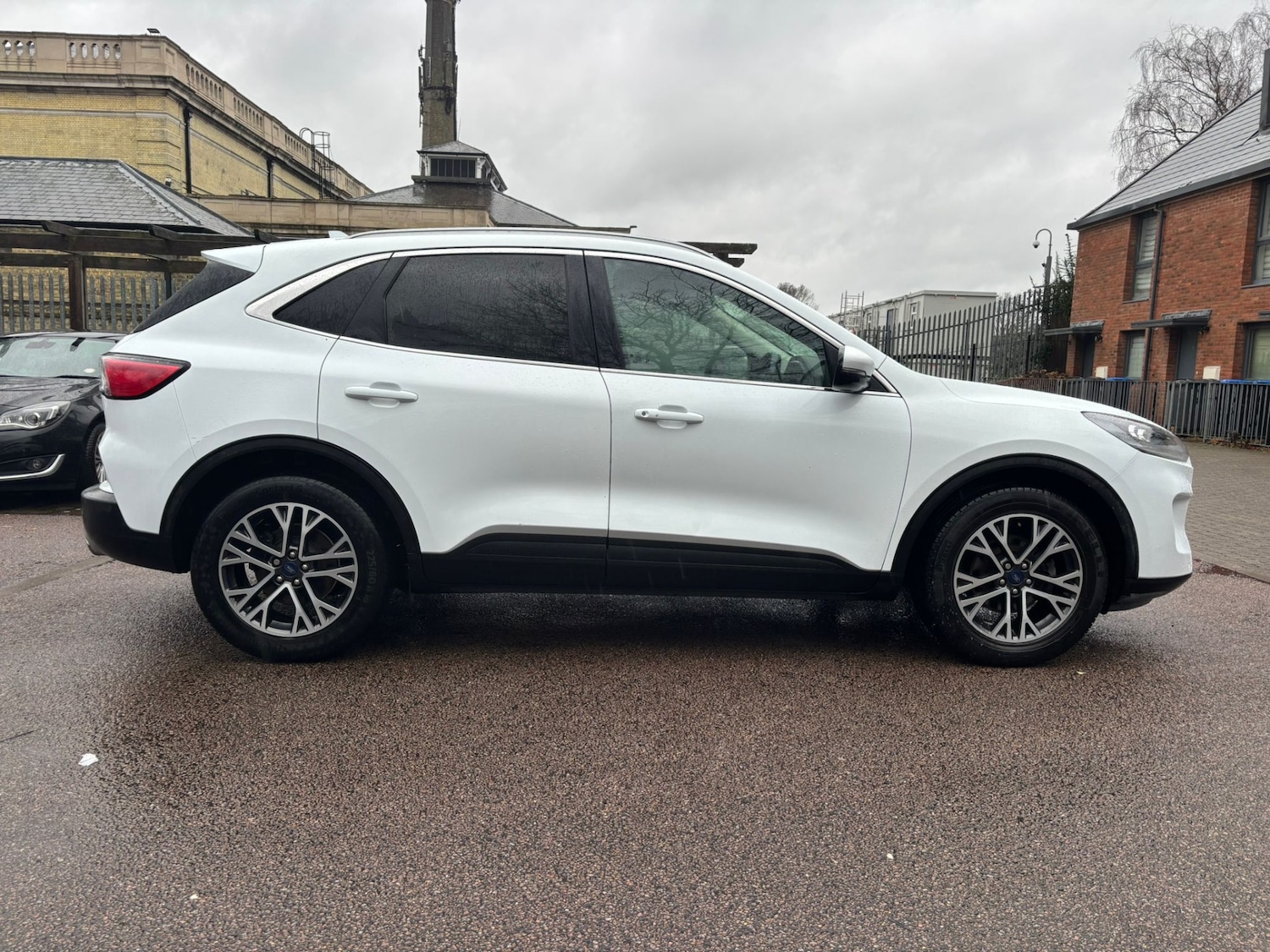 Used Ford Kuga 2020 for sale - 77618417: Photo 4