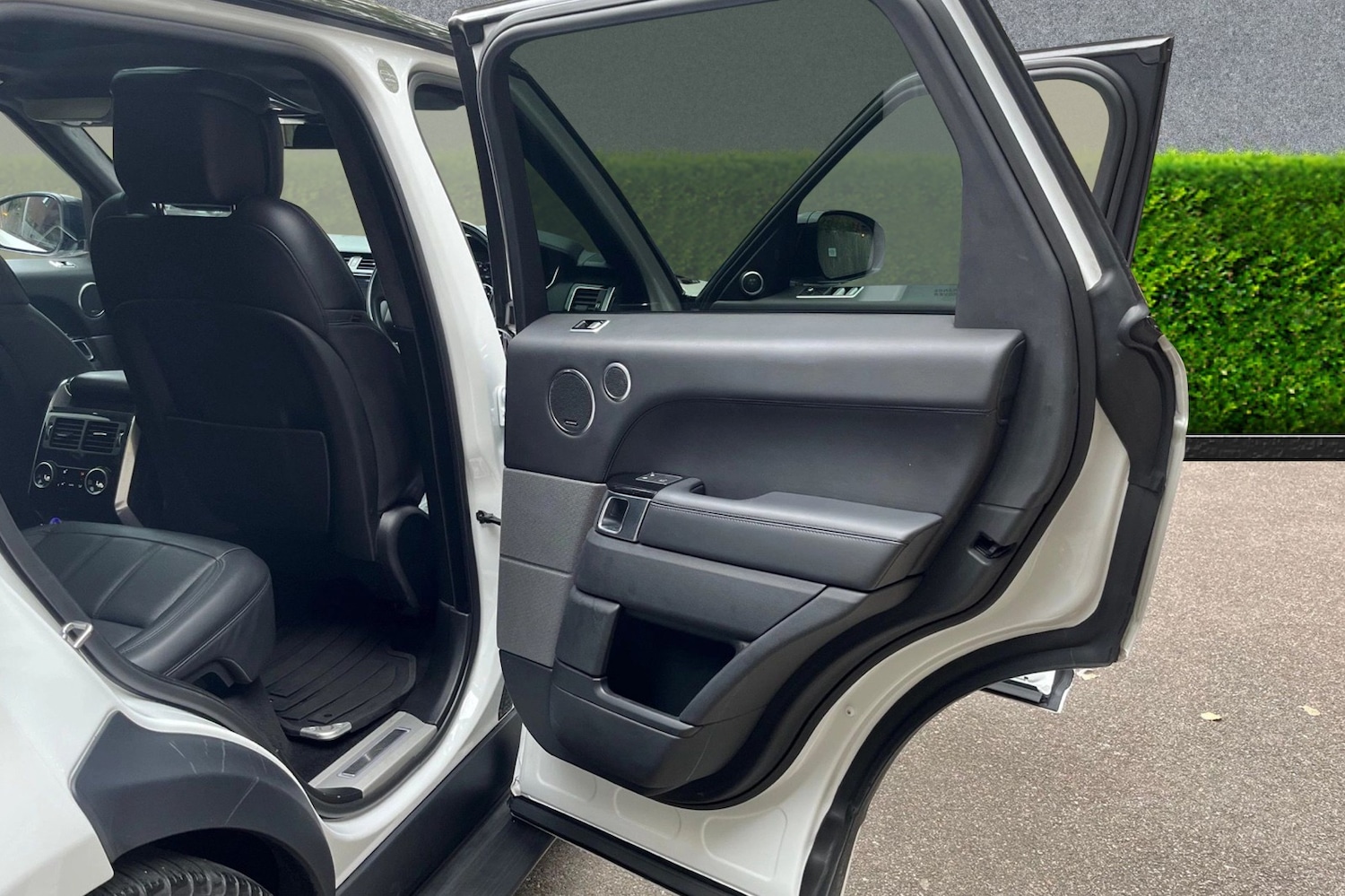 Used Land Rover Range Rover Sport 2020 for sale - 77809595: Photo 2