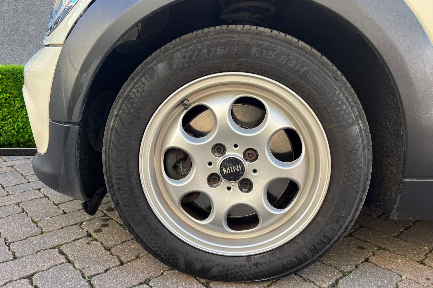 Used MINI Convertible 2015 for sale - 77721619: Photo 12