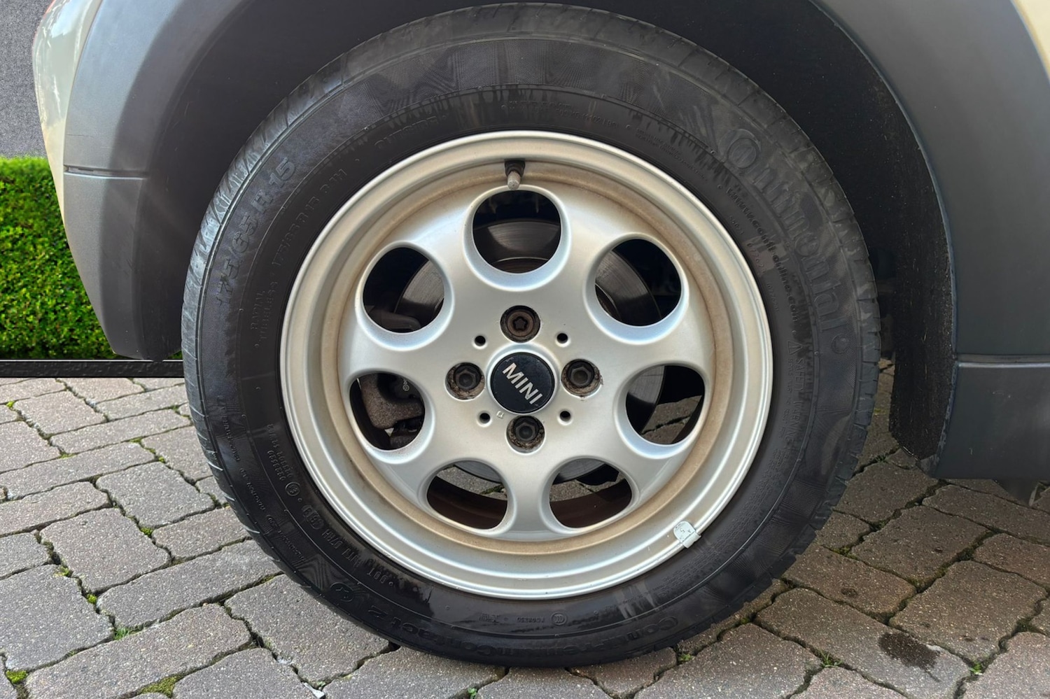 Used MINI Convertible 2015 for sale - 77721619: Photo 15