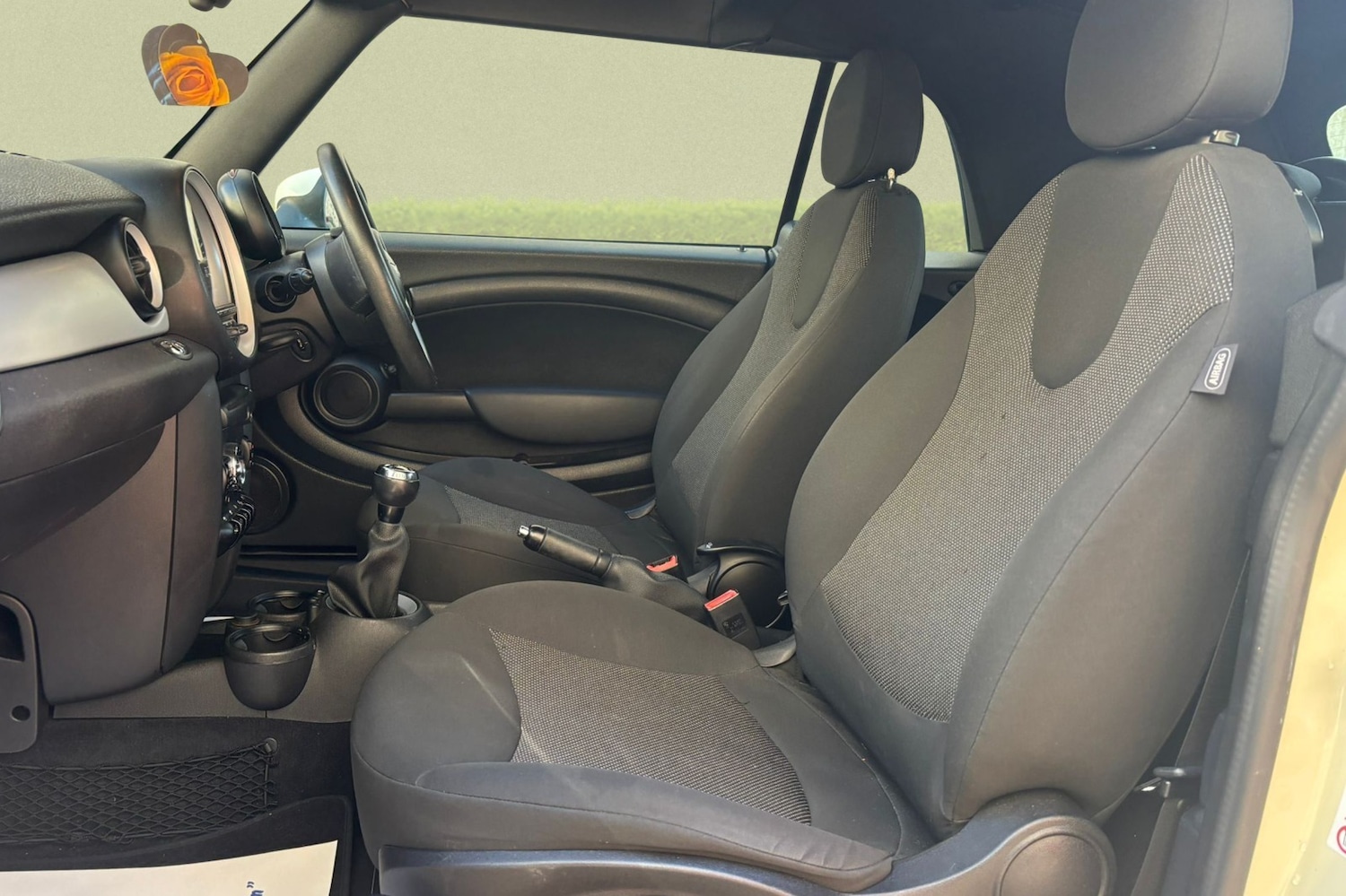 Used MINI Convertible 2015 for sale - 77721619: Photo 25