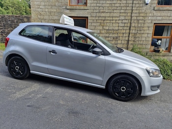 Used Volkswagen Polo 2013 for sale - 79557565: Photo