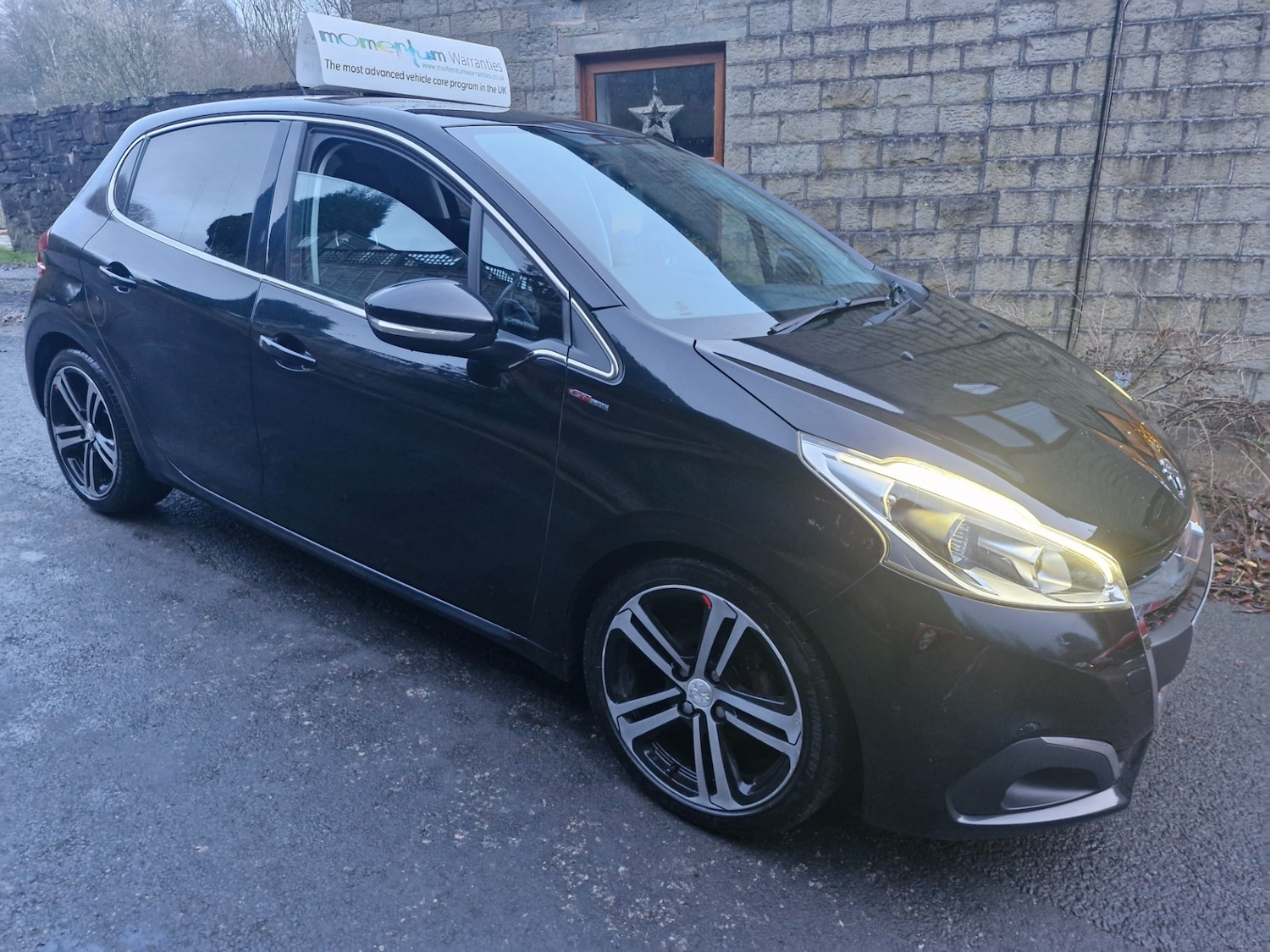 Used Peugeot 208 2015 for sale - 77025630: Photo 1