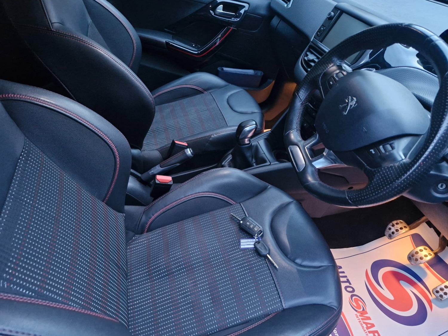 Used Peugeot 208 2015 for sale - 77025630: Photo 11