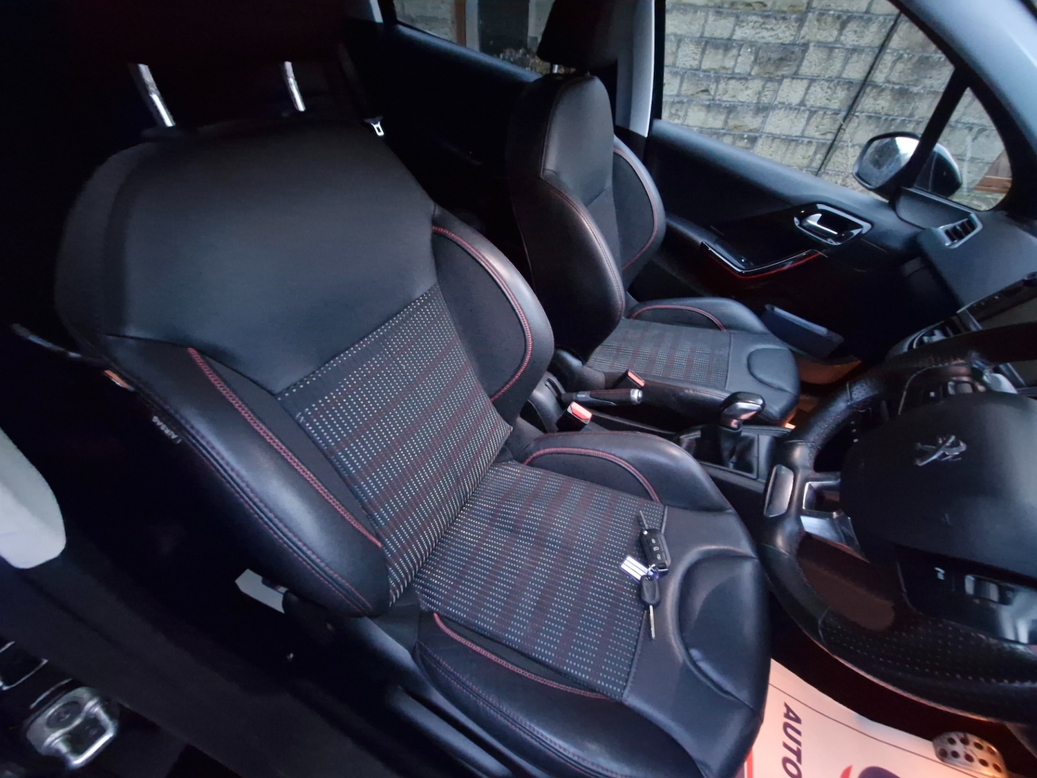 Used Peugeot 208 2015 for sale - 77025630: Photo 12