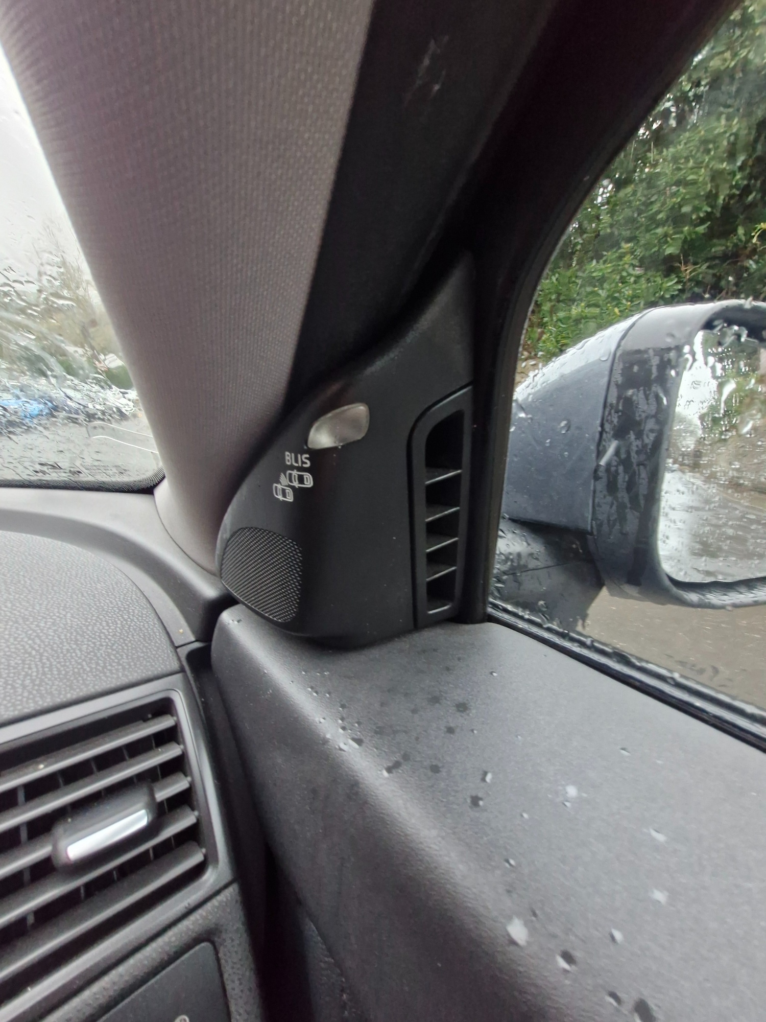 Used Volvo S40 2009 for sale - 77277580: Photo 19