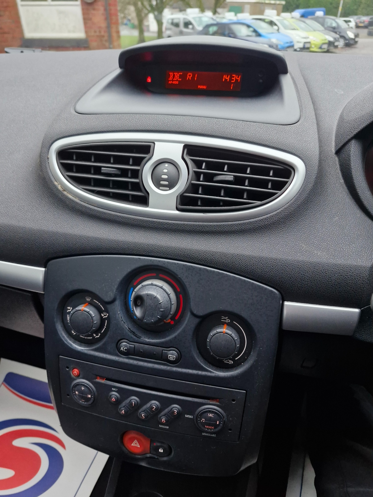 Used Renault Clio 2007 for sale - 77135919: Photo 14